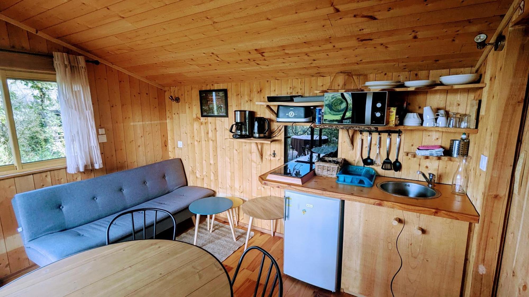 Cabanes Et Lodges Du Belvedere Serrieres-sur-Ain Экстерьер фото