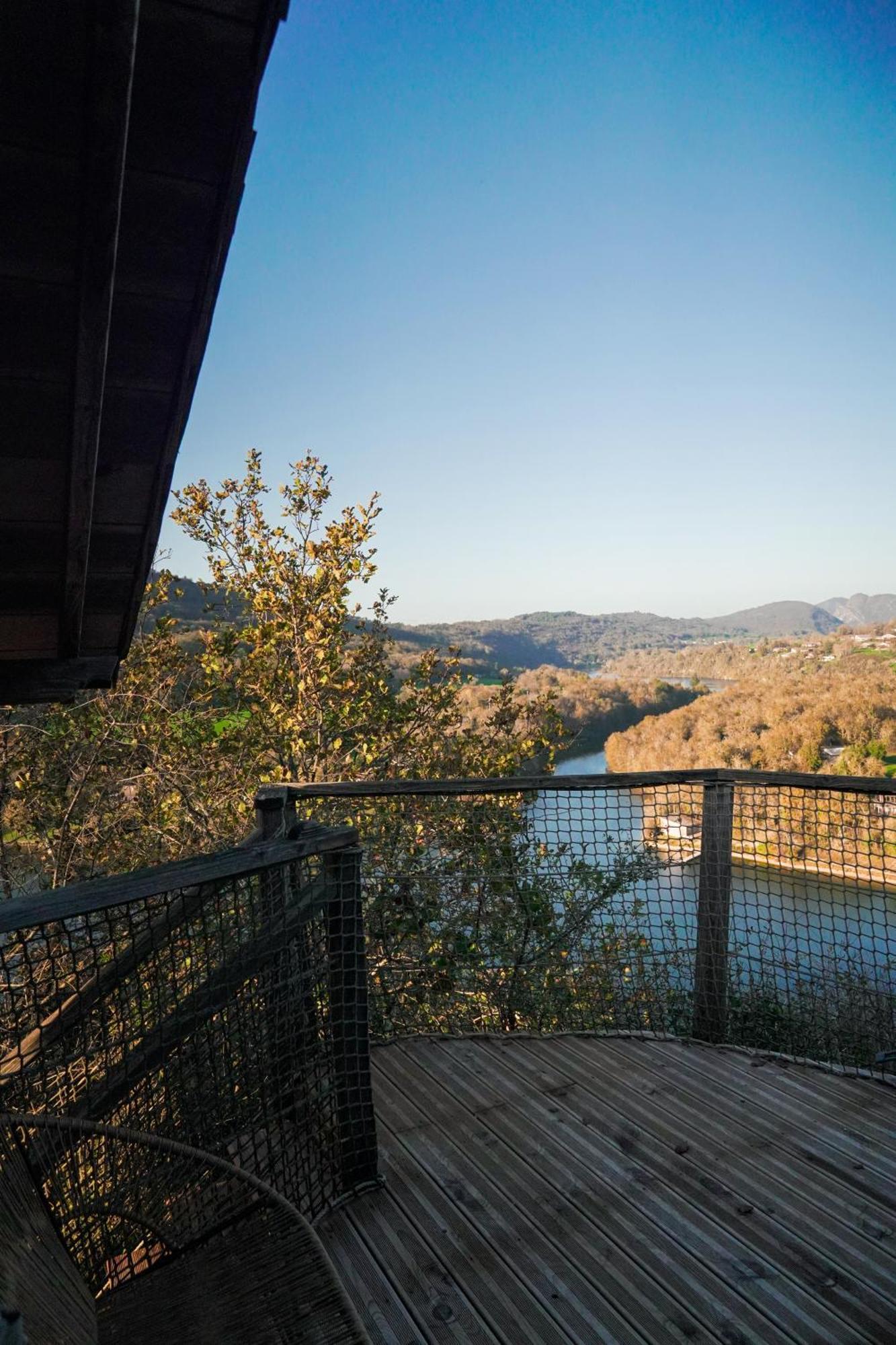 Cabanes Et Lodges Du Belvedere Serrieres-sur-Ain Экстерьер фото