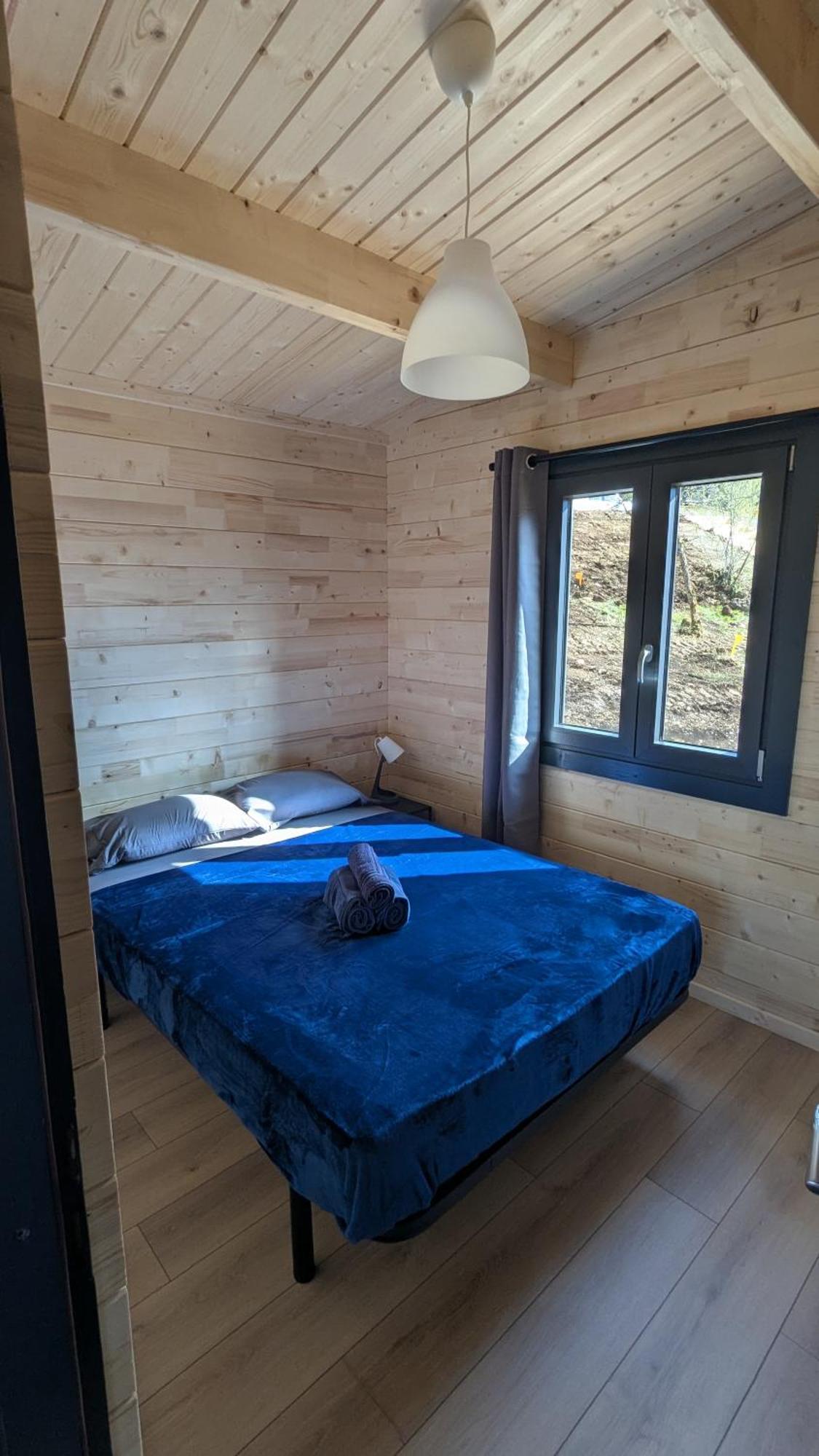 Cabanes Et Lodges Du Belvedere Serrieres-sur-Ain Экстерьер фото