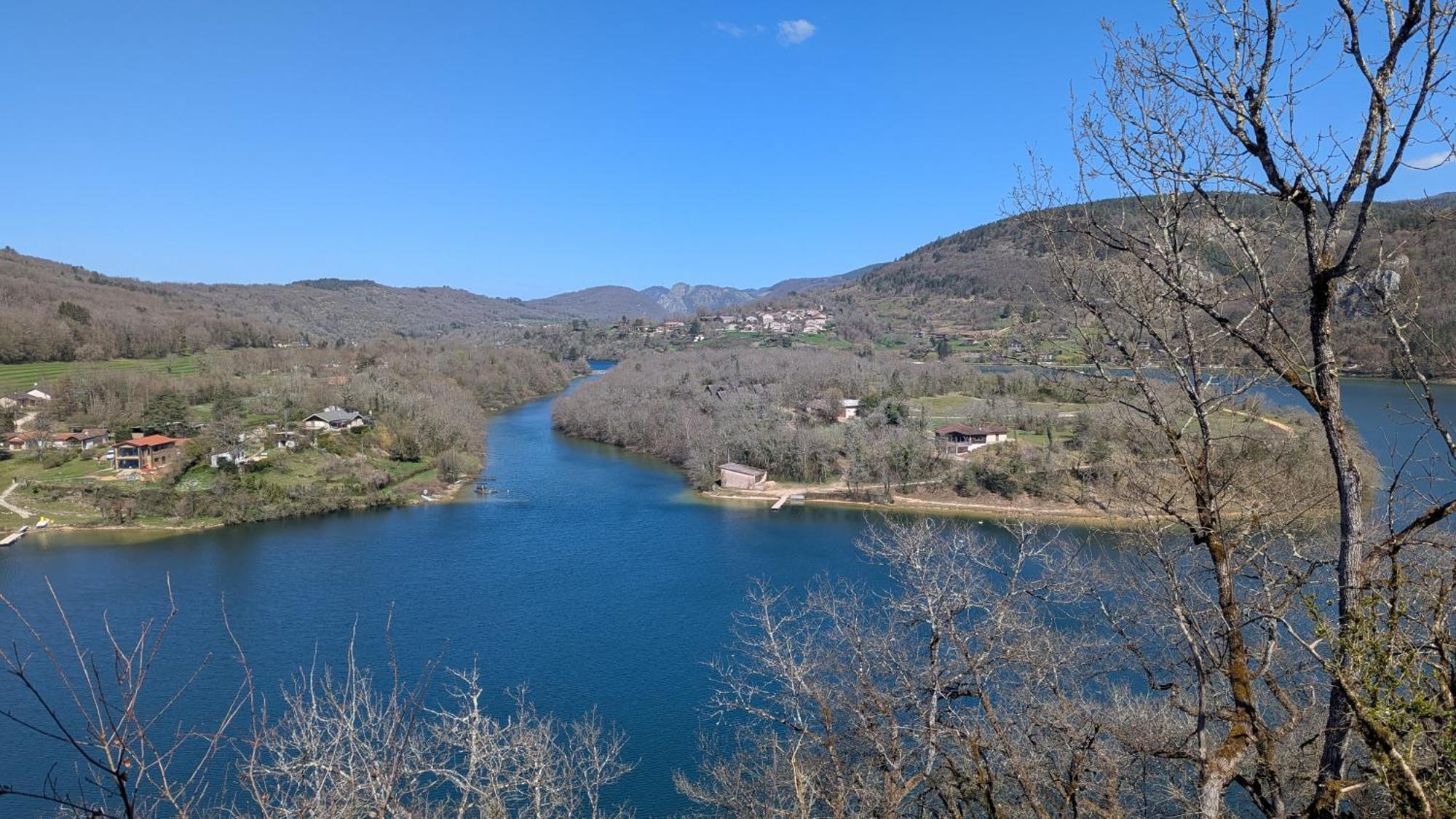 Cabanes Et Lodges Du Belvedere Serrieres-sur-Ain Экстерьер фото